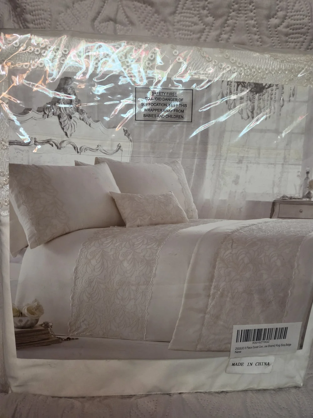 NWT King 3 Piece Elegant Cream Embroidered Duvet Set - Sophisticated Bedding